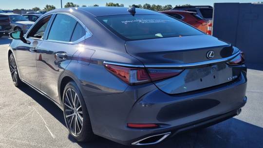 2024 Lexus ES