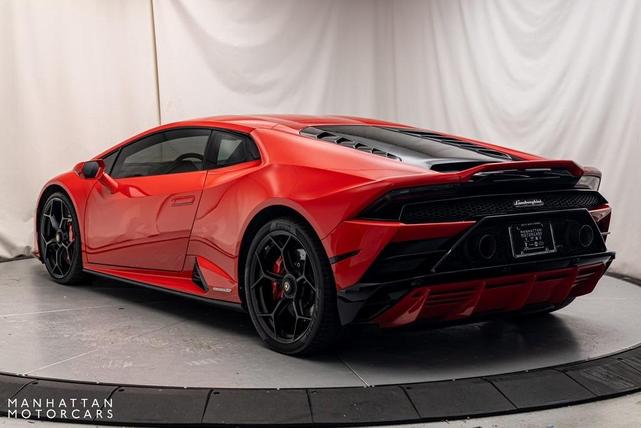 2020 lamborghini huracan evo base