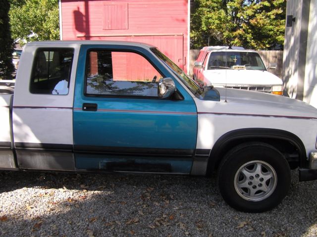 92 dodge dakota 249000, 94 motor 149000 mi runs great