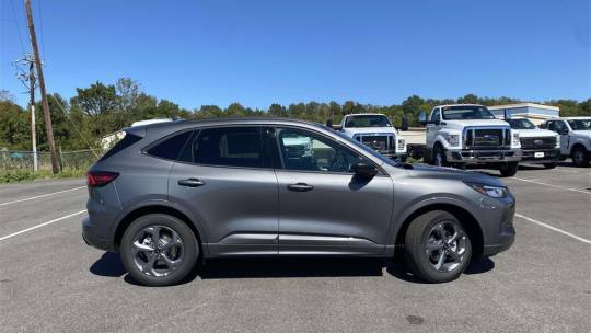 new 2024 ford escape st-line fwd