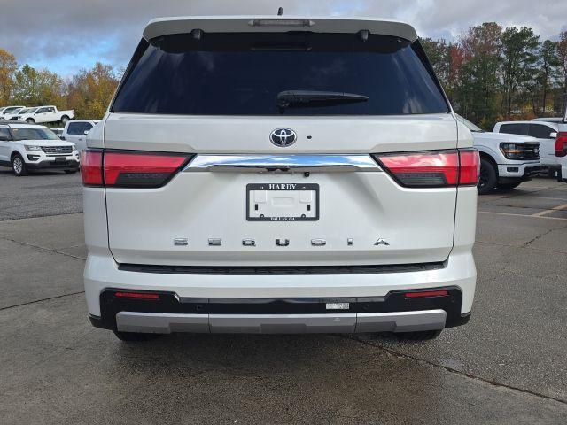 2023 toyota sequoia sr5
