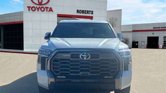 2025 Toyota Tundra platinum