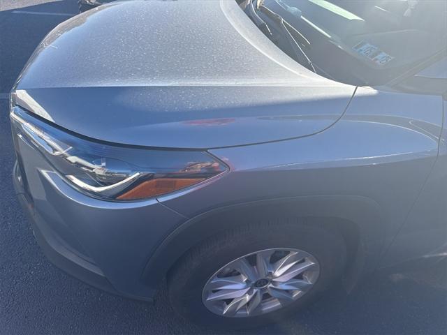 2022 toyota corolla cross le