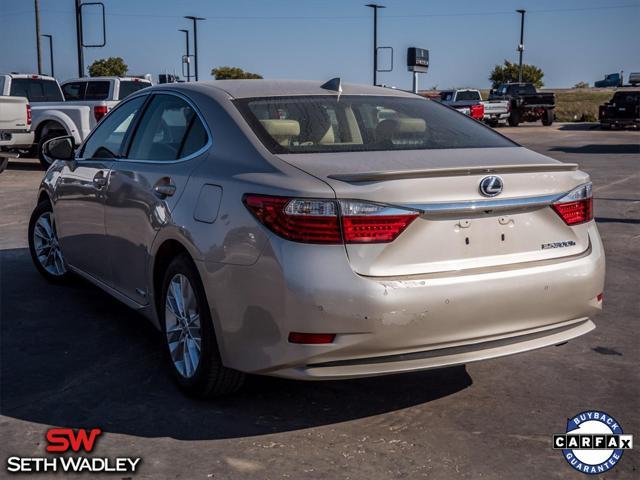 2015 lexus es 300h base
