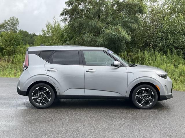 2023 kia soul ex