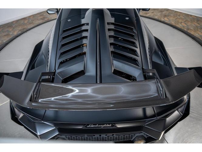 2022 lamborghini huracan in jackson, mississippi
