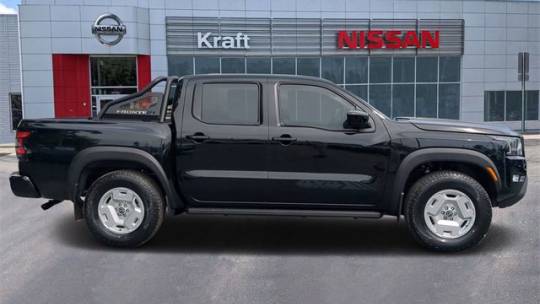 2024 Nissan Navara (Frontier) sv