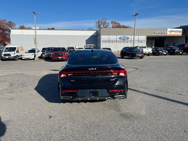 2022 kia k5 gt-line