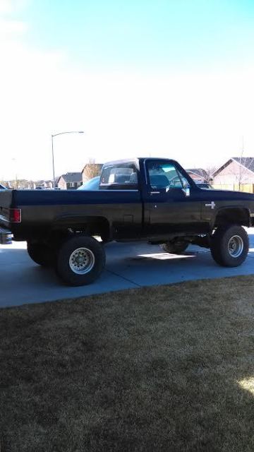 1987 chevrolet silverado 4x4 shortbed k10 lifted with all options