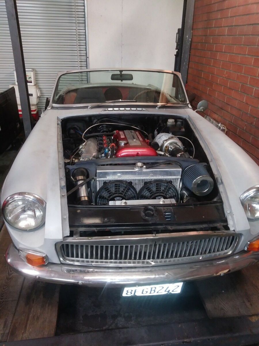 1964 mg mgb sportscar grey rwd manual
