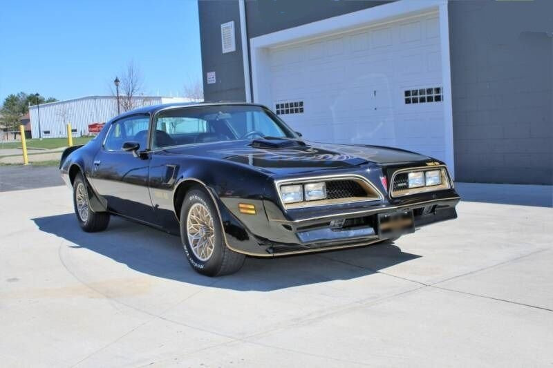 pontiac trans am t-top coupe