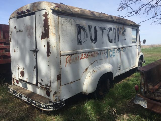 metro food truck/international harvester metro rat run in 1955 63
