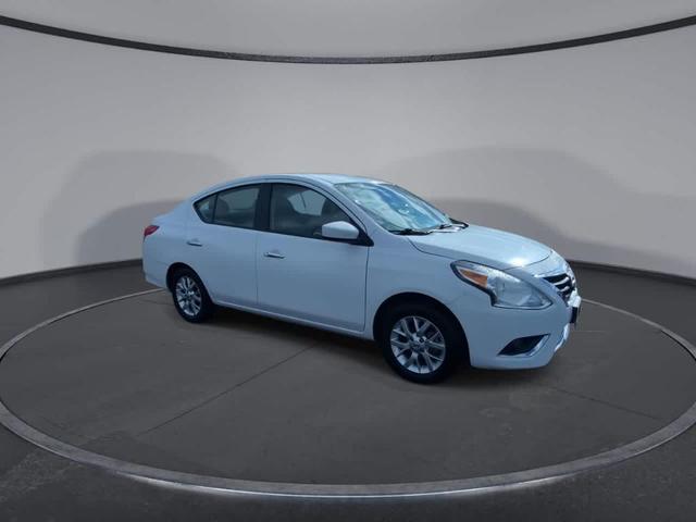 2018 nissan versa 1.6 sv