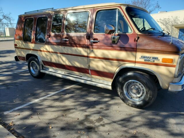 1985 chevrolet g20 conversion van only 45k miles runs and drive great