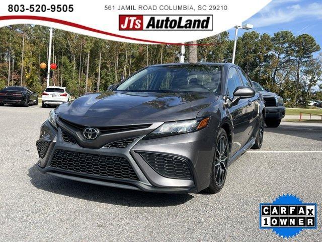 2021 toyota camry se