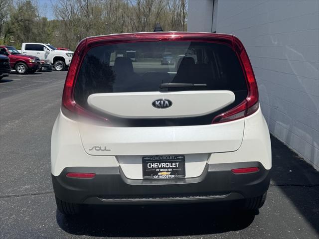 2021 kia soul lx
