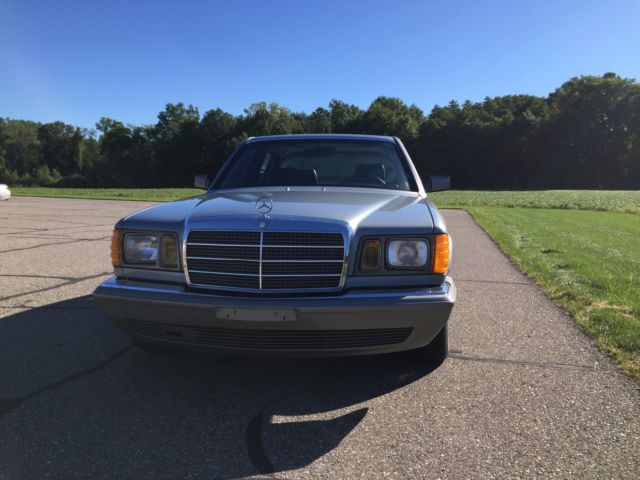 1981 mercedes-benz 380sel base sedan 4-door 3.8l excellent condition silver blue