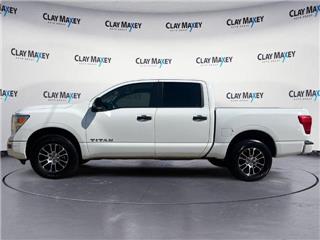 2022 Nissan Titan sv