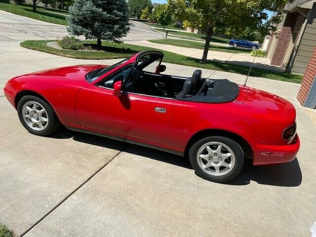 1994 mazda miata mx-5 - beautiful!