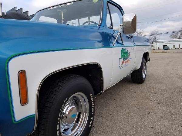 1978 gmc sierra 1500. chevy c10. short bed truck. classic