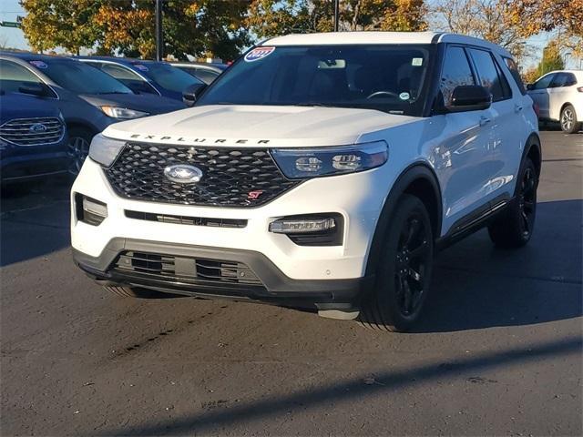 2022 ford explorer st