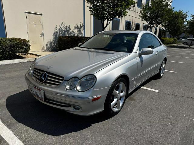 2004 mercedes-benz clk-class clk320