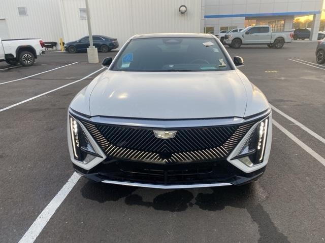 2024 cadillac lyriq tech