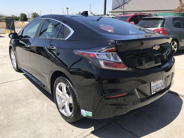 2017 chevrolet volt lt