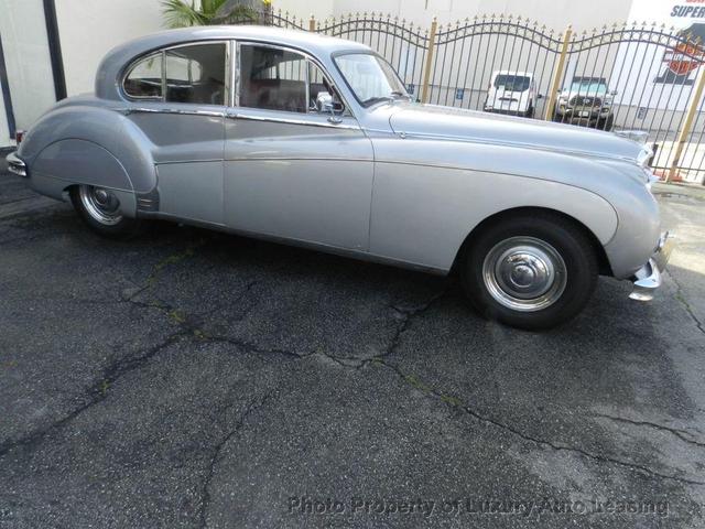1958 jaguar mark viii saloon