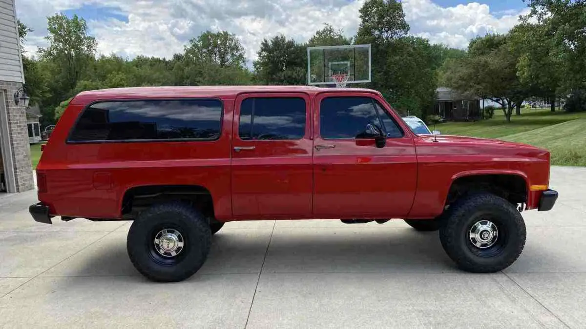1991 gmc v2500 suburban suv red 4wd automatic v25 conventional
