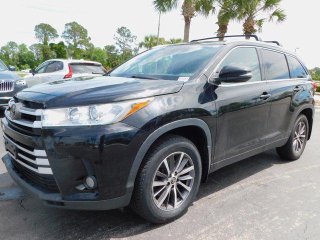 2019 toyota highlander se