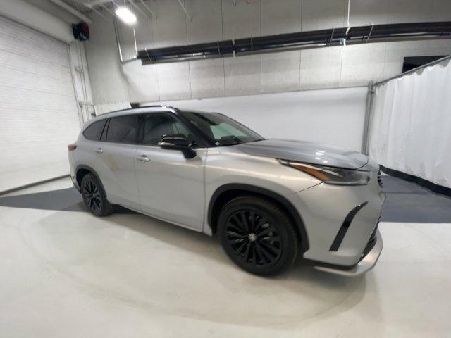 2024 toyota highlander xse