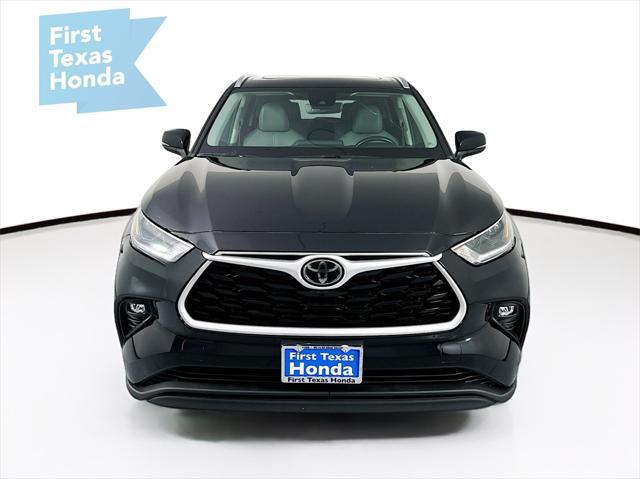 2021 toyota highlander xle