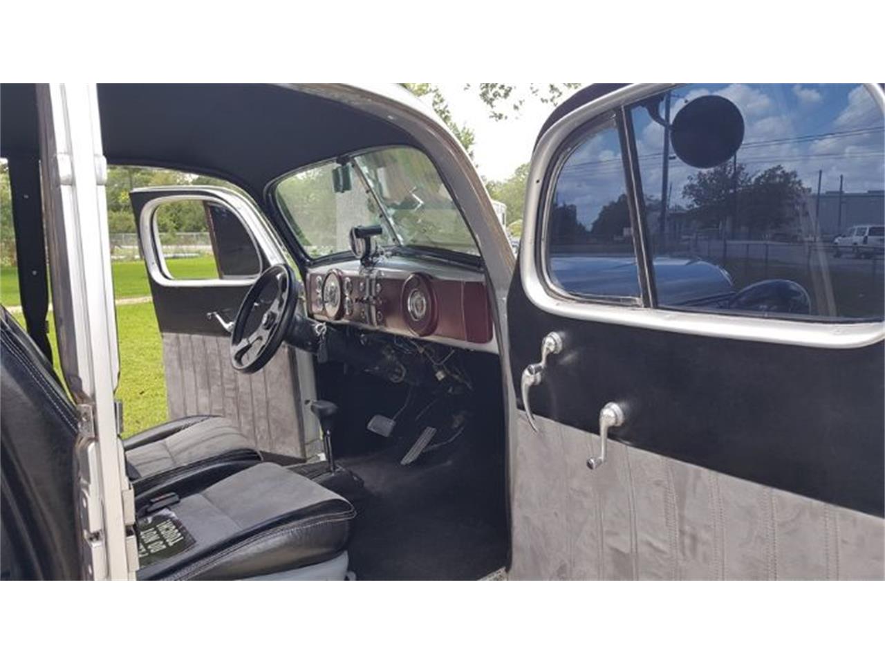 1936 oldsmobile sedan