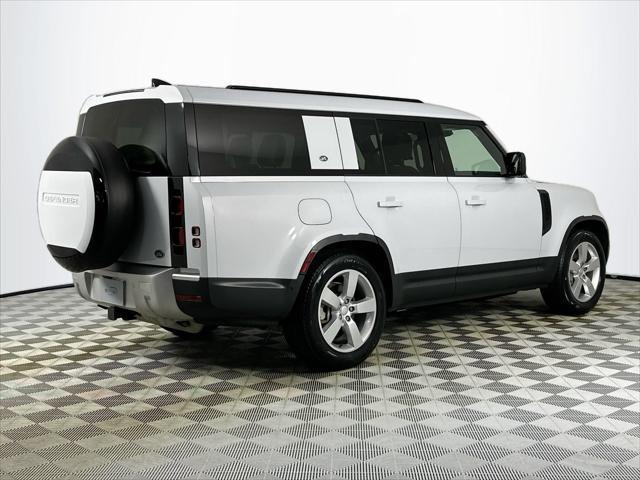 2023 land rover defender 130 se