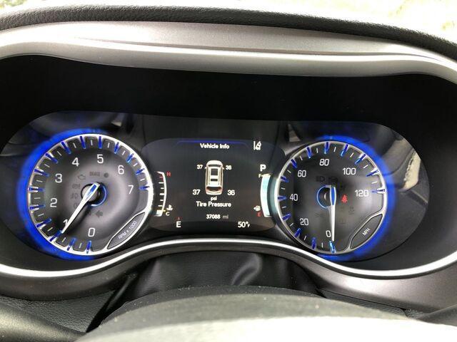 2021 chrysler pacifica touring l