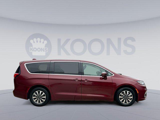 2022 chrysler pacifica hybrid touring l
