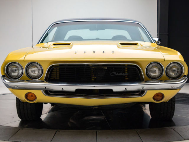 1972 dodge challenger rallye 400 v8 3 speed automatic coupe top banana