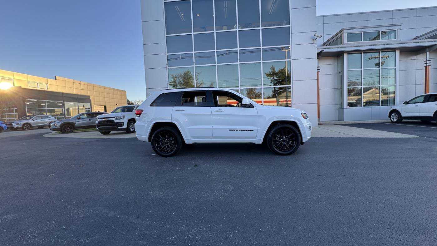 2019 jeep grand cherokee altitude