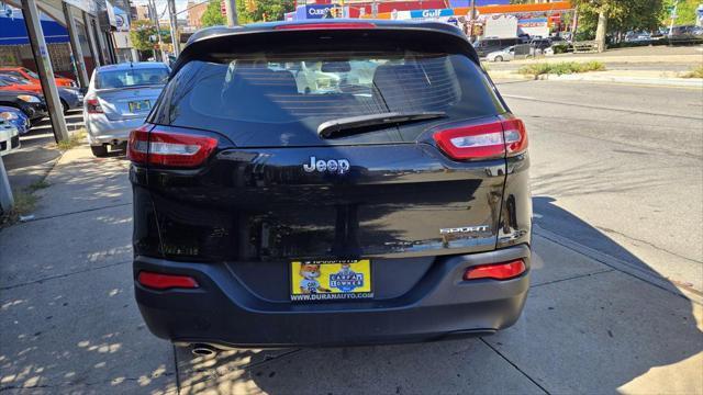 2015 jeep cherokee sport