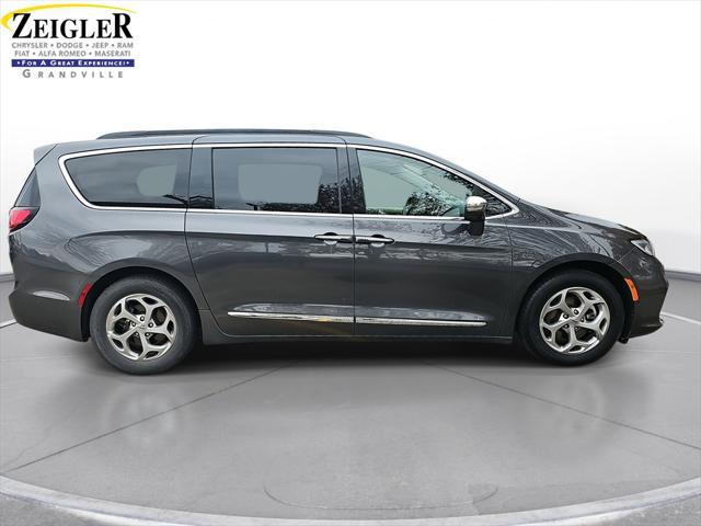 2022 chrysler pacifica limited