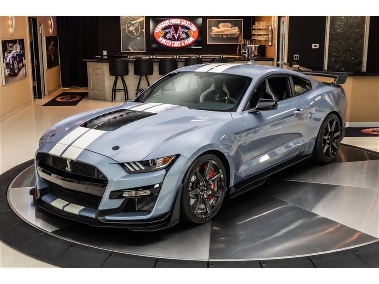 2022 ford mustang