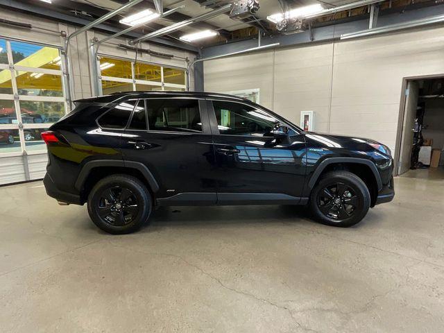 2019 toyota rav4 hybrid le