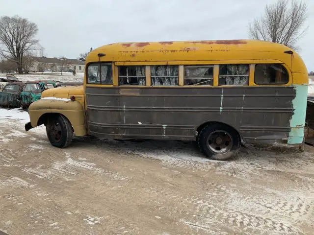 1951 international harvester bus shorty camper
