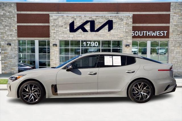 2023 kia stinger gt-line