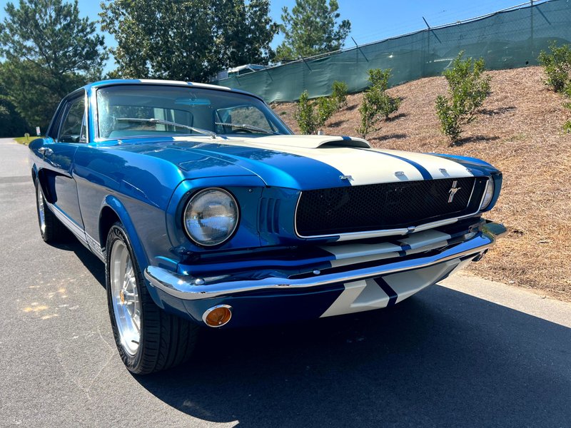 1965 ford mustang