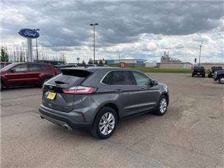 2023 Ford Edge titanium