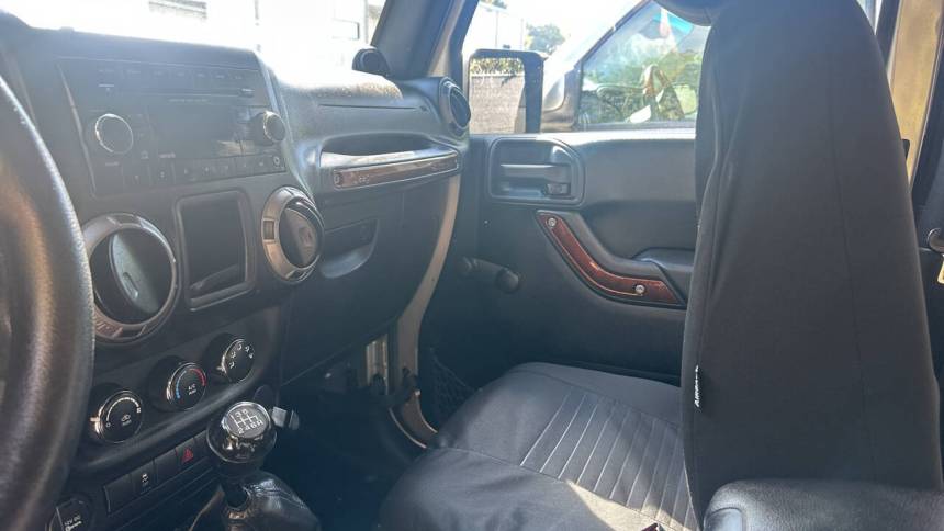 2012 jeep wrangler sport