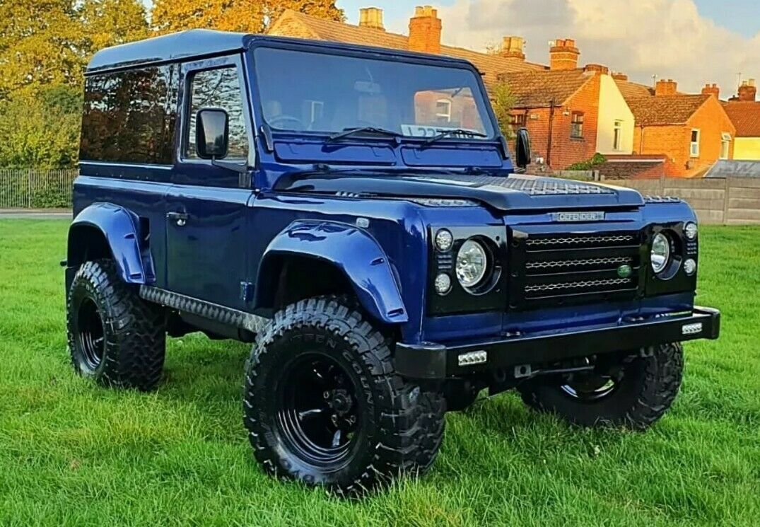 land rover defender * 1993 * 200 tdi * 14000 miles *