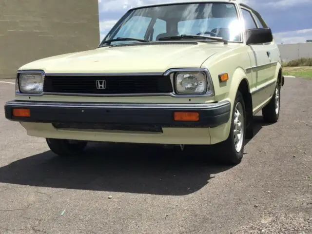 1982 honda civic 1500 dx original ac , auto very clean! drive anywhere 114k